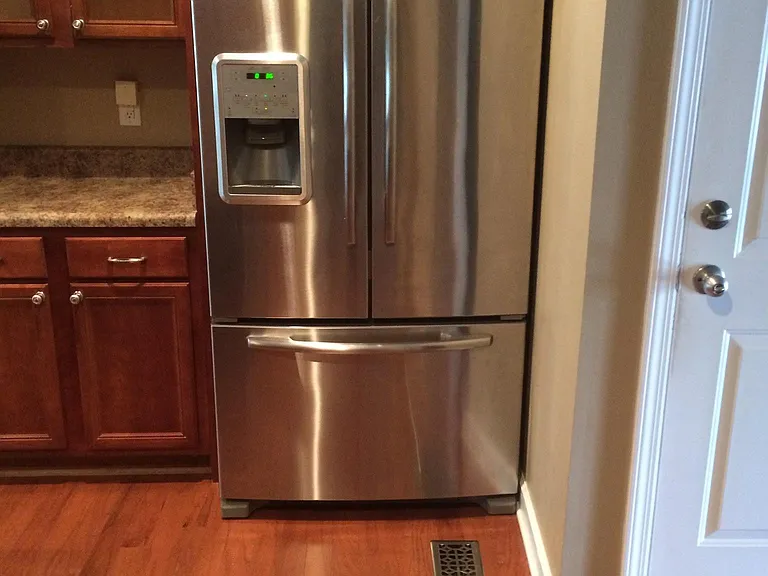 1122 Waverly Pl — Photo 10