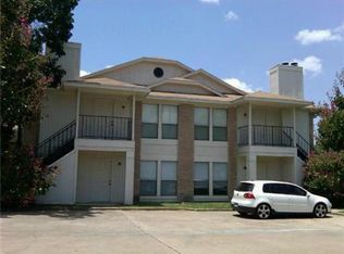 402 Fall Cir APT B, College Station, TX 77840