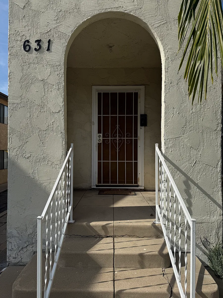 Building Photo - 631 E Cypress Ave #631