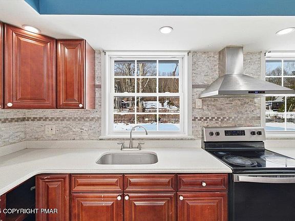 5th image of 108 Sellersville Dr