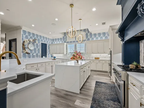 1705 Bison Meadow Ln, Heath, TX 75032