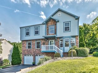 645 Huntington Dr, Cranberry Township, PA 16066