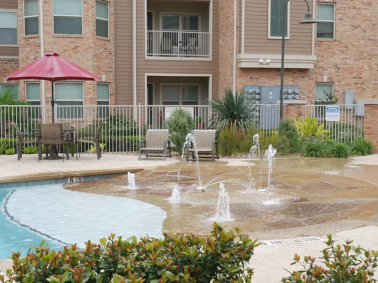 The Reserve Apartments — Photo 28