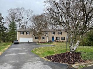 1805 Nantasket Rd, Knoxville, TN 37922