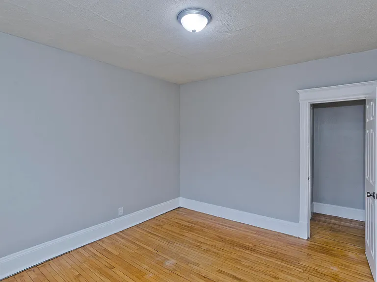 180 Oakland St #7 — Photo 5