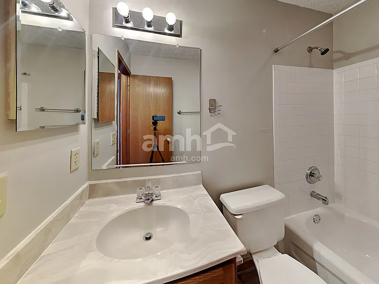 1129 Oslo Pass — Photo 13