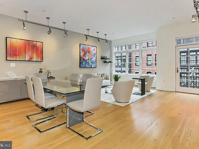 1700 Clarendon Blvd #123 — Photo 11