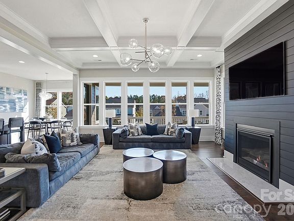 5th image of 2549 Hidden Shoals Rd