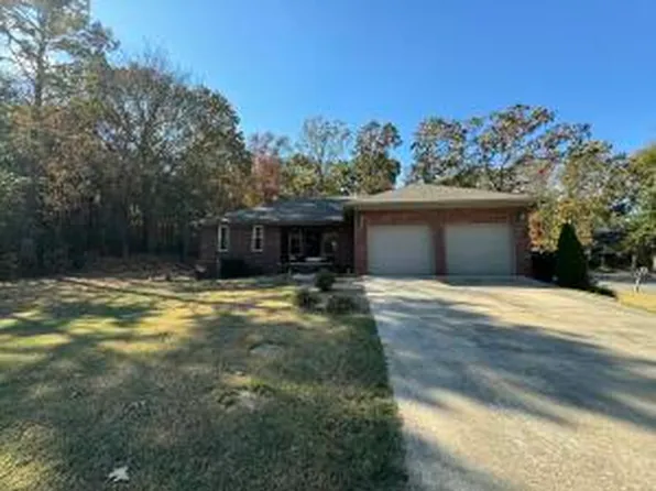 1707 White Oak Ln, Russellville, AR 72802