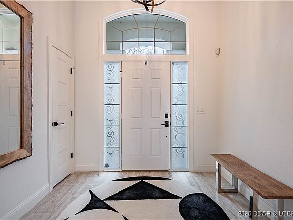 4th image of 133 Cordoba Point Unit 14B
