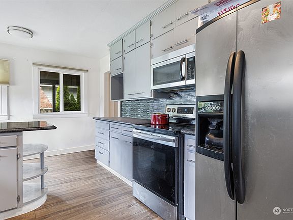 5th image of 3514 Fawcett Avenue