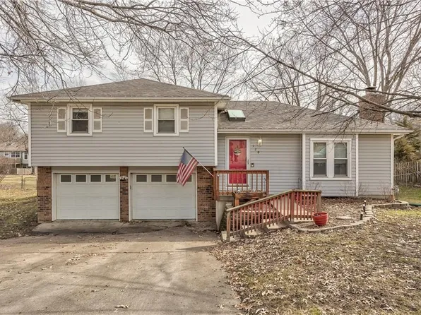 129 Brookridge St, Lansing, KS 66043