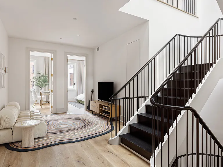 295 Hicks St — Photo 27