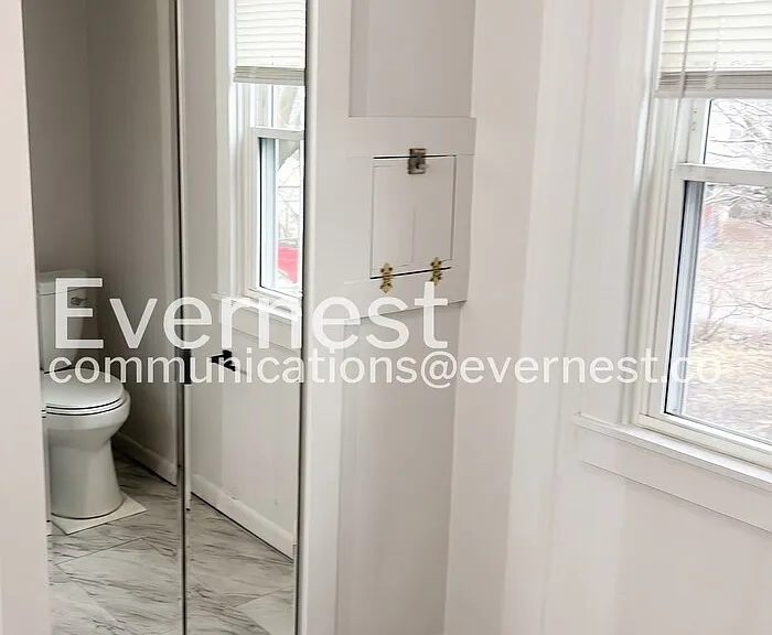 2730 Elliott Ave — Photo 18