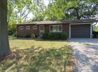 5031 Springfield Dr, Edwardsville, IL 62025