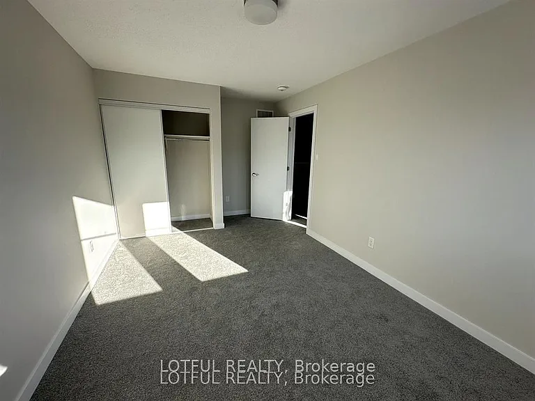 953 Seagrave Ln — Photo 11