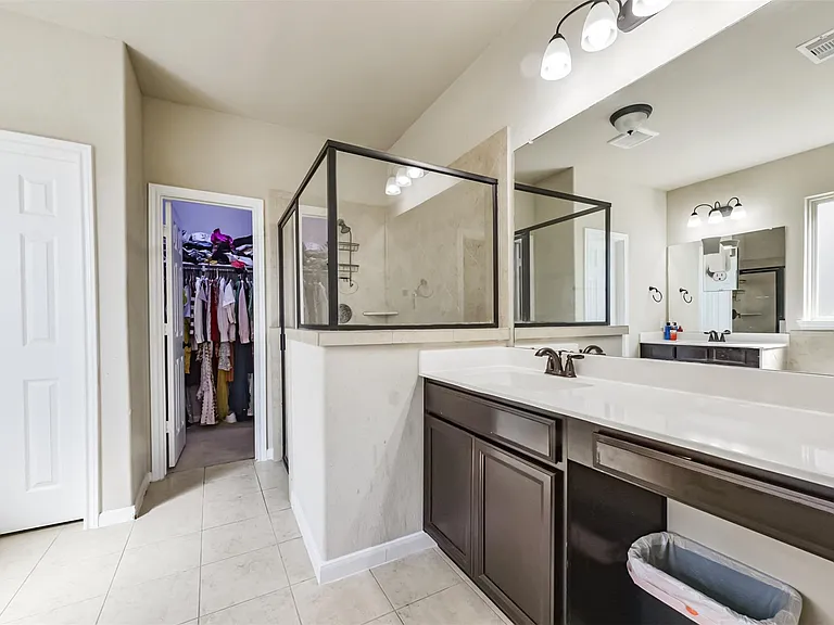 19027 Bowden Harbour Dr — Photo 12