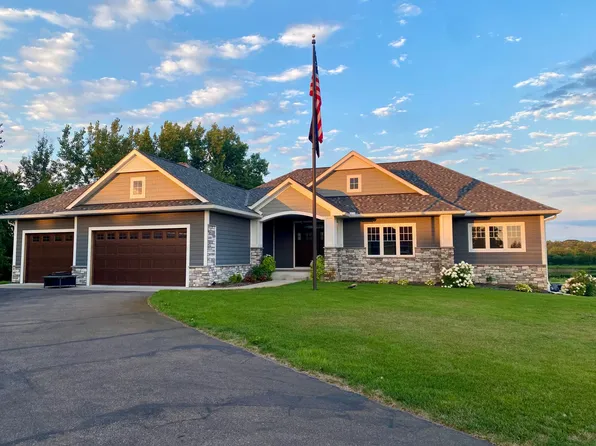 16479 Kiska St NE, Ham Lake, MN 55304
