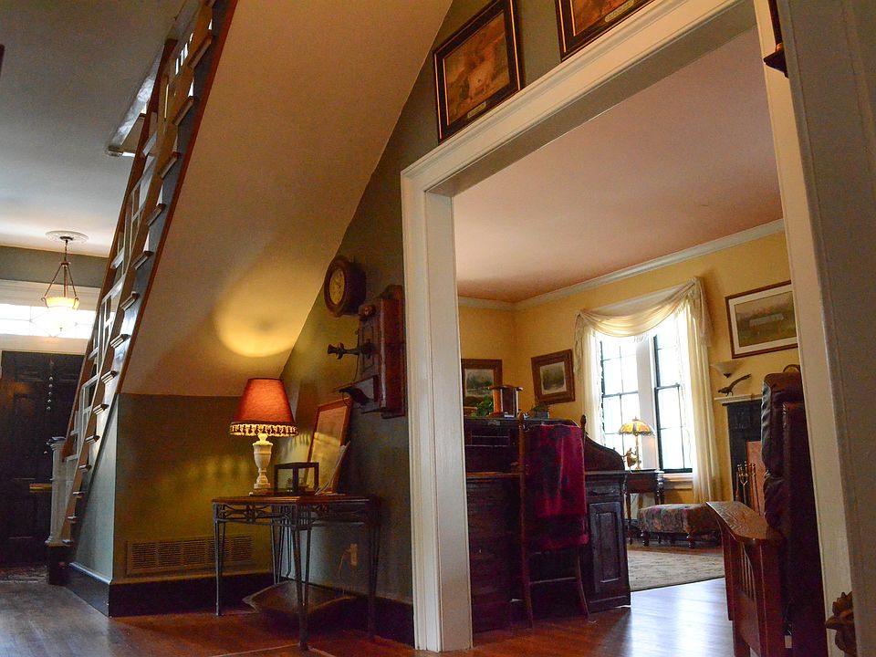 1st image of 207 S Liberty St