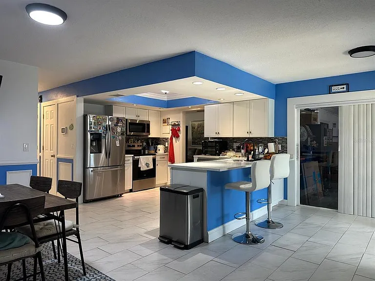 818 Mendoza Dr — Photo 21