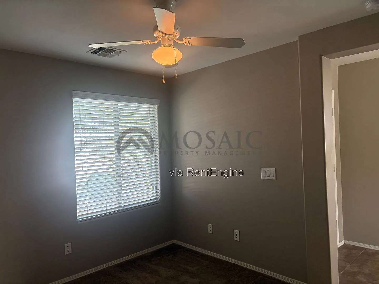 3 bed, 2.0 bath, 1866 sqft, $1,695 — Photo 2