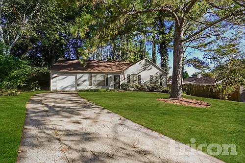 308 Knollwood Ln Photo 1