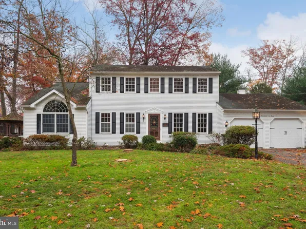 1763 Wynnewood Dr, Vineland, NJ 08361