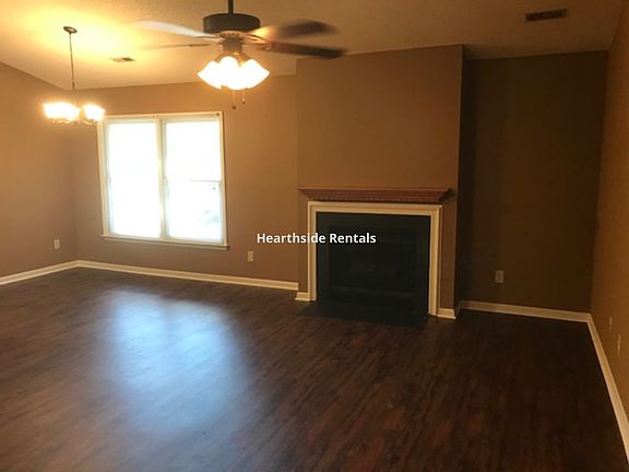 3rd image of 101 W Victoria Ct APT E