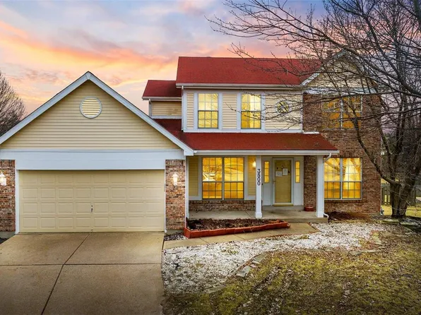 3800 Kentucky Derby Dr, Florissant, MO 63034