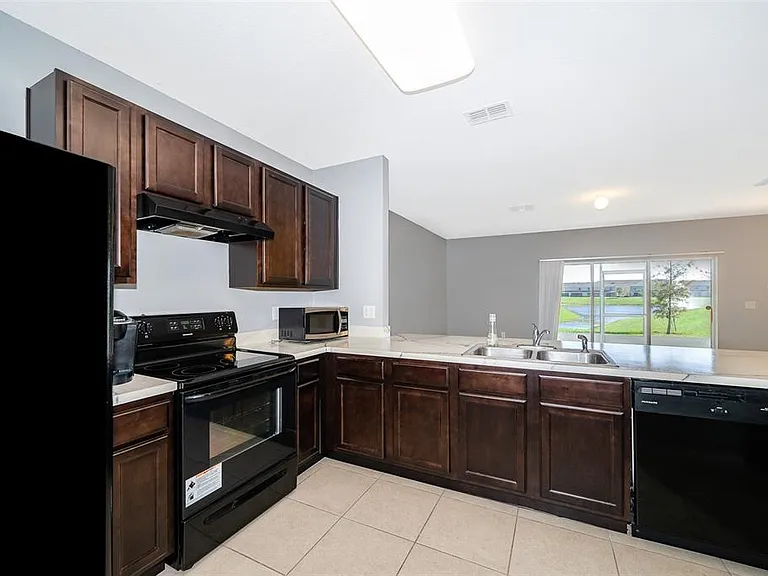 241 Arbor Lakes Dr — Photo 10