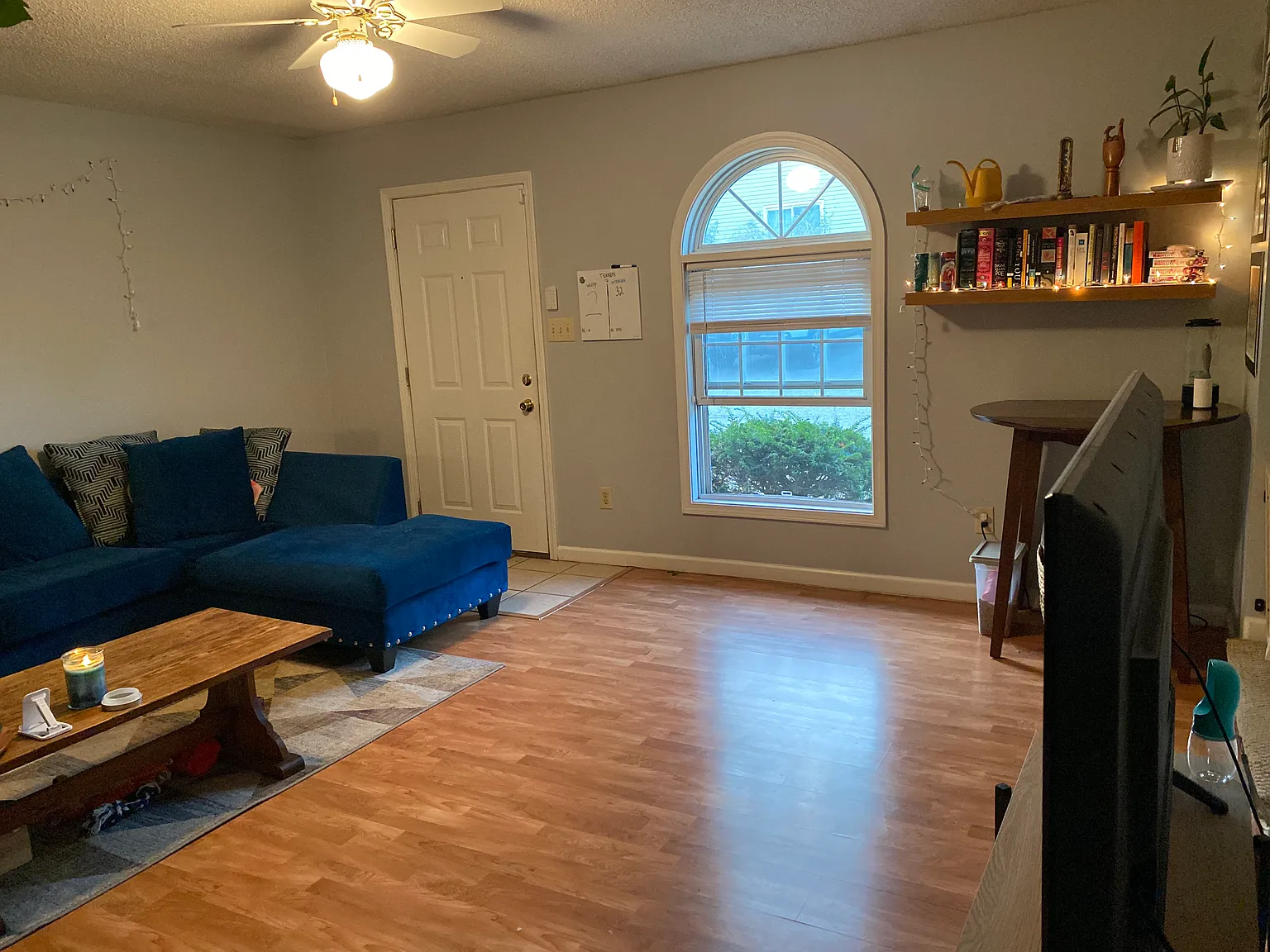 3 bed, 1240 sqft, $1,600 — Photo 3