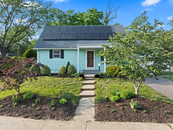11 Bryant Drive, Jackson, NJ 08527