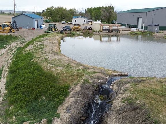 2nd image of 4460 & 4484 Oak Rd