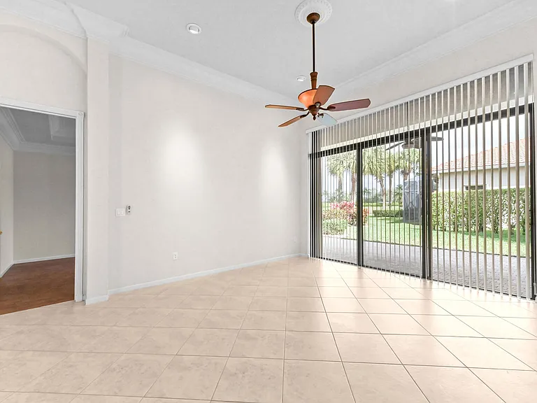 6823 Fabiano Cir — Photo 19