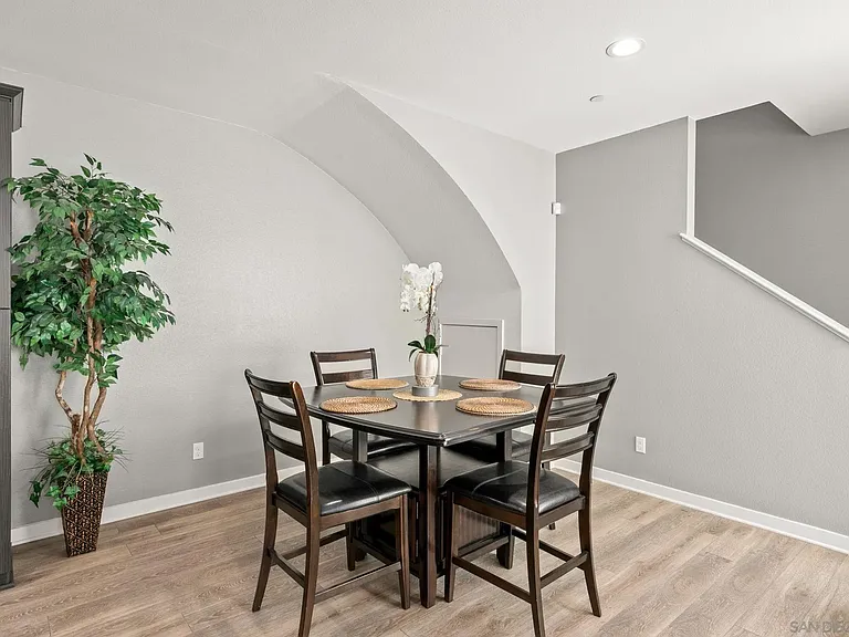 2028 Avenida Andanza — Photo 9