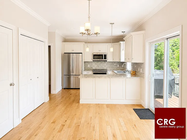 21 Pleasant St — Photo 6
