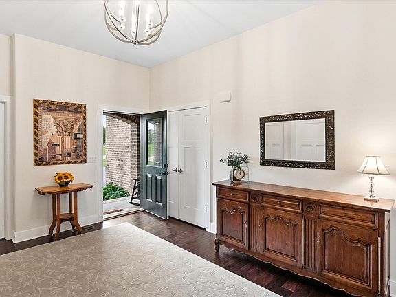 5th image of 5325 Goldenrod Dr