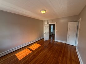 103 Gold St, New Britain, CT