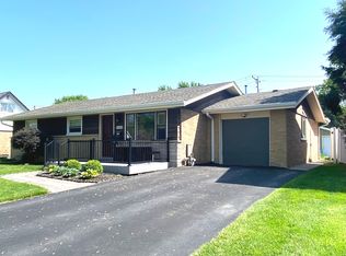 7049 Stanford Dr, Bridgeview, IL 60455