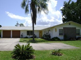 4285 Berry Rd, Grant, FL 32949