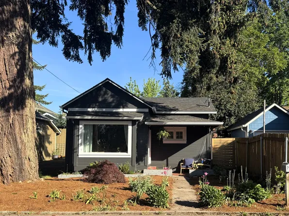 723 E 1st Ave, Camas, WA 98607