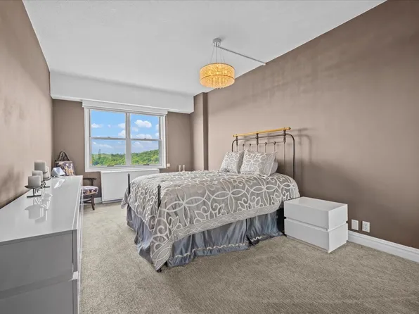 2400 Johnson Avenue image 4 of 22