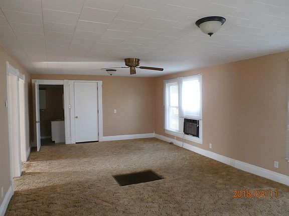 2nd image of 324 NE 4th St