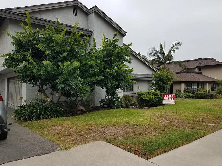 23022 Village Dr — Photo 1
