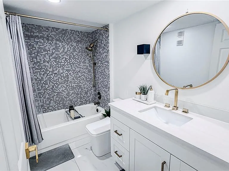 3635 Whitehall Dr #401 — Photo 30