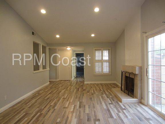4th image of 828 W Brentwood Ave