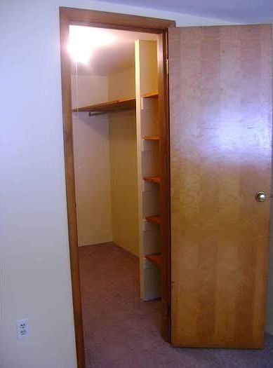 Walk in closet