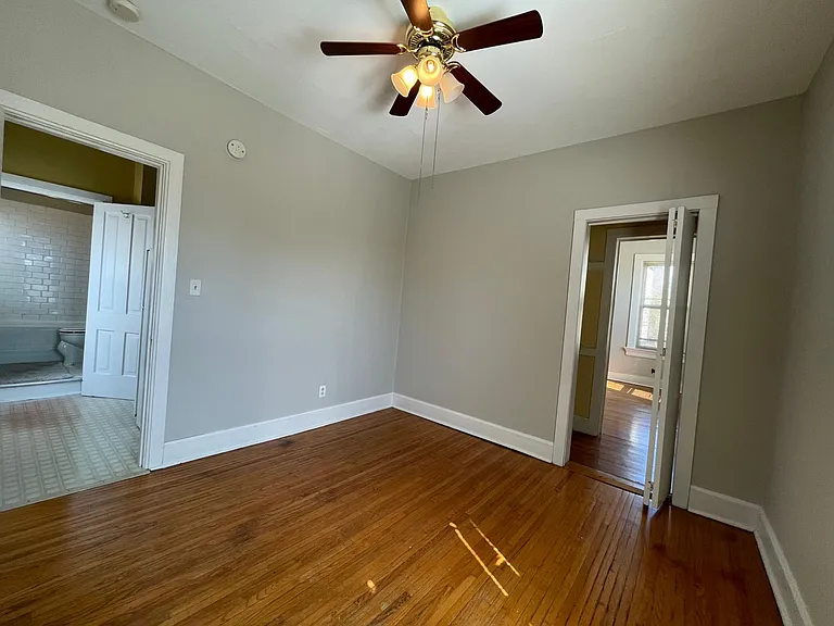 325 W Jackson St #2-S — Photo 17