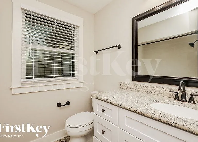 208 Beech Dr — Photo 10