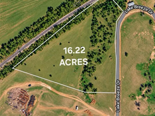 Lake Breeze Dr, Guthrie, OK 73044